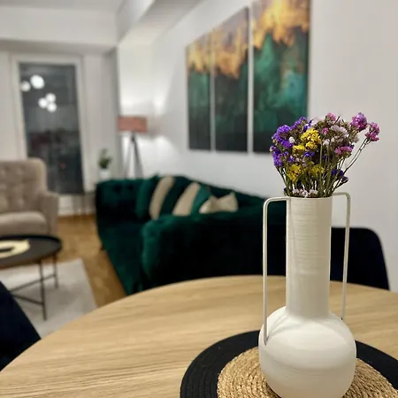 Thomas Two Bedroom Apartment-Private Parking Σκόπια Εξωτερικό φωτογραφία