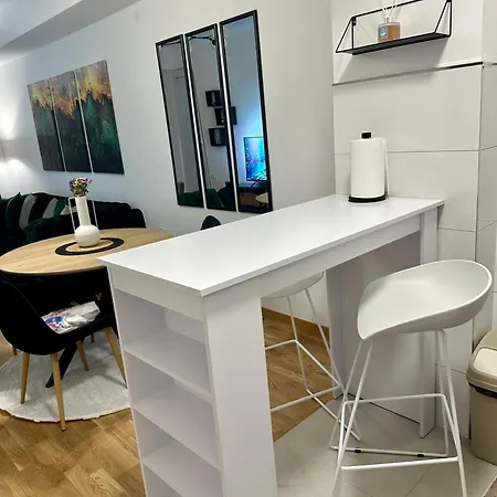 Thomas Two Bedroom Apartment-Private Parking Σκόπια Εξωτερικό φωτογραφία