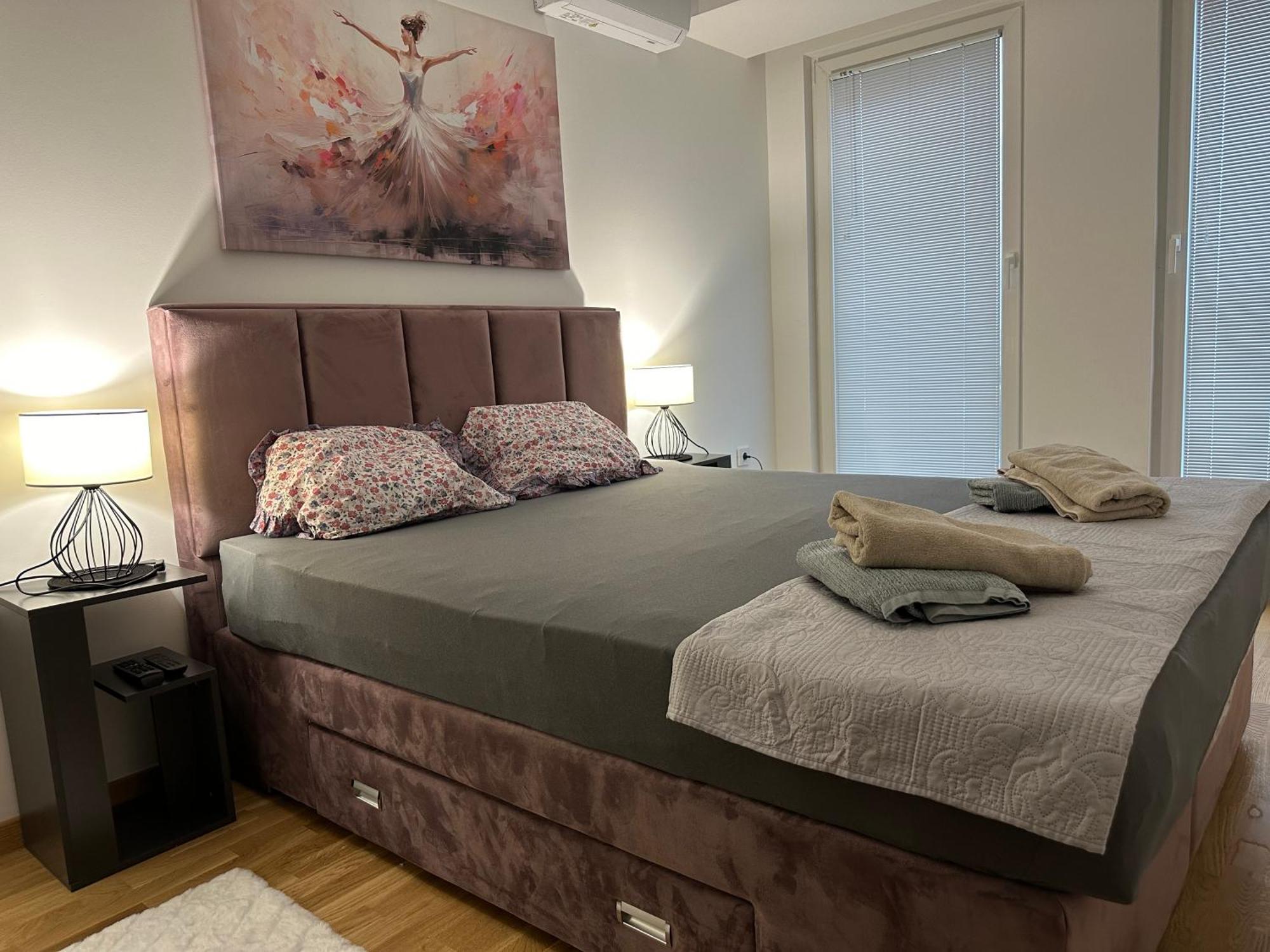 Thomas Two Bedroom Apartment-private Parking Διαμέρισμα *