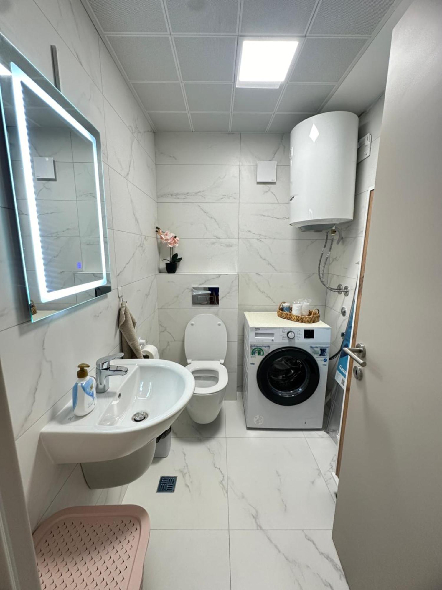 Thomas Two Bedroom Apartment-private Parking Διαμέρισμα *