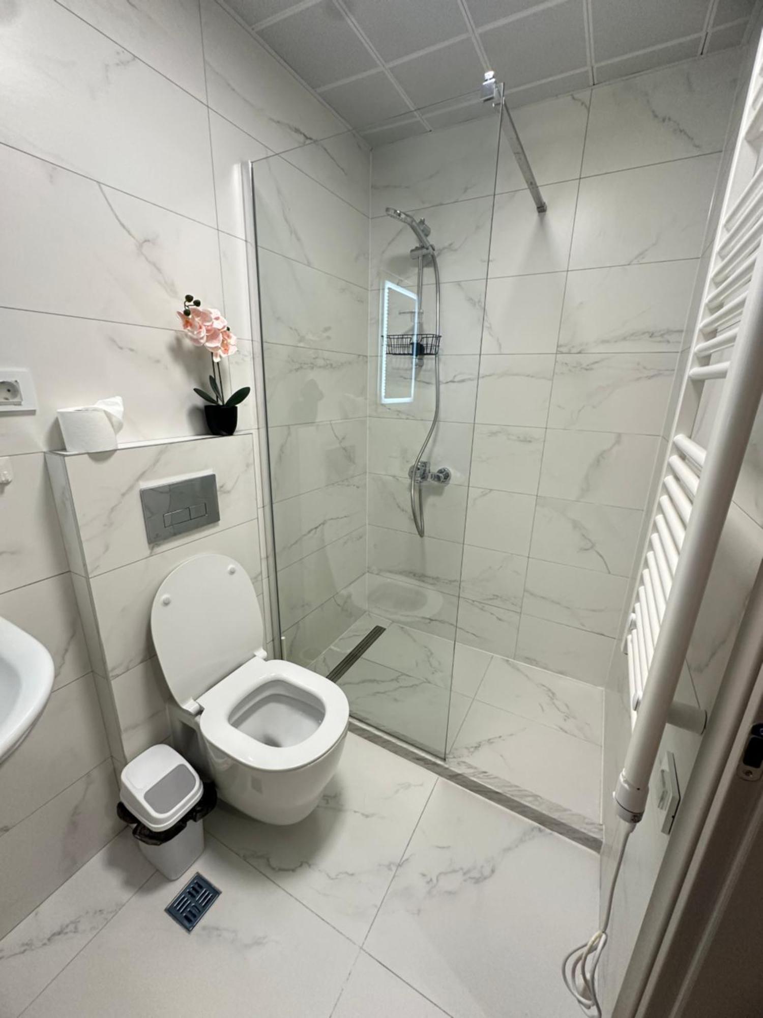 Διαμέρισμα Thomas Two Bedroom Apartment-private Parking *